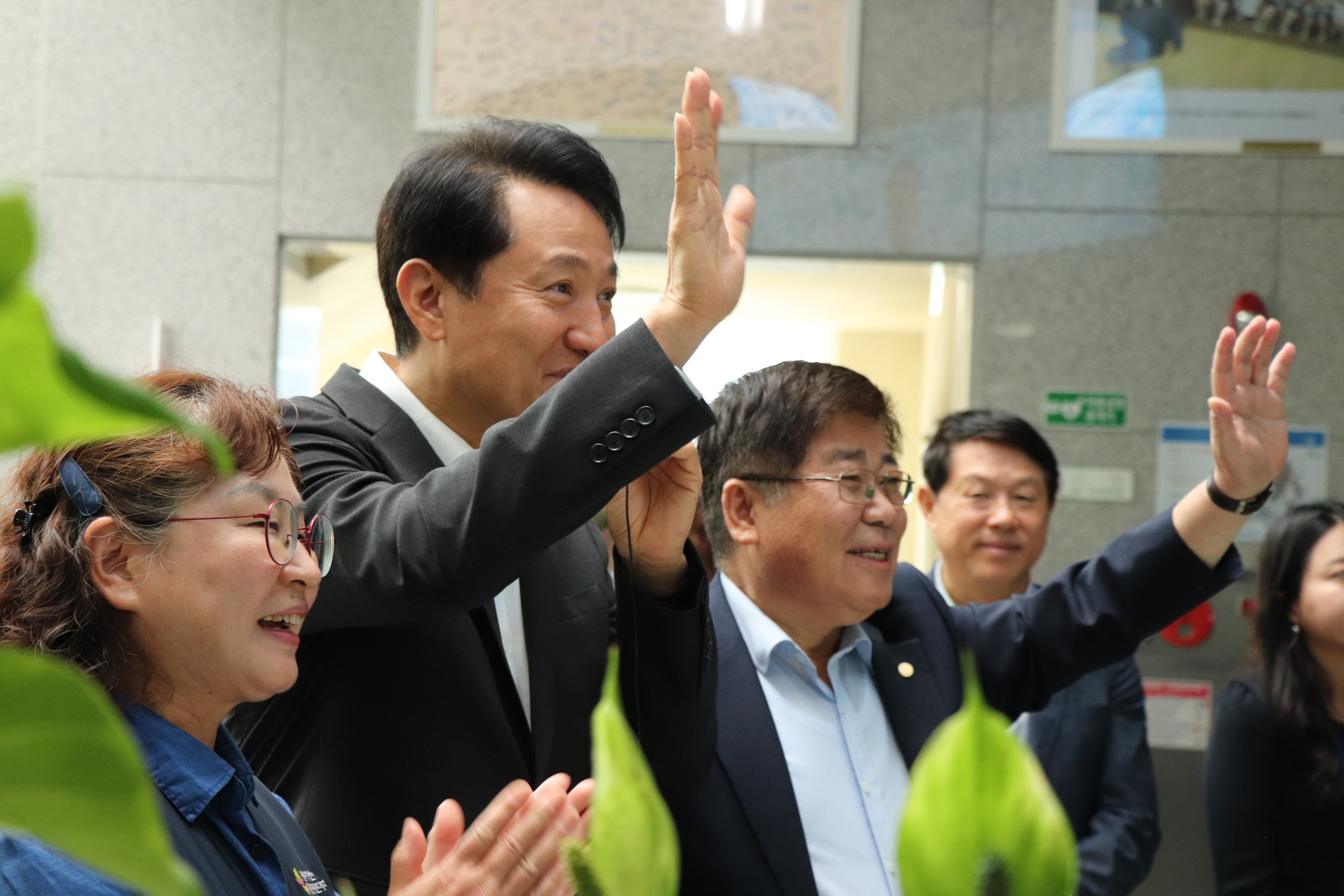 오세훈 서울시장, 추석 연휴 근무자 격려차 120다산콜재단 방문４