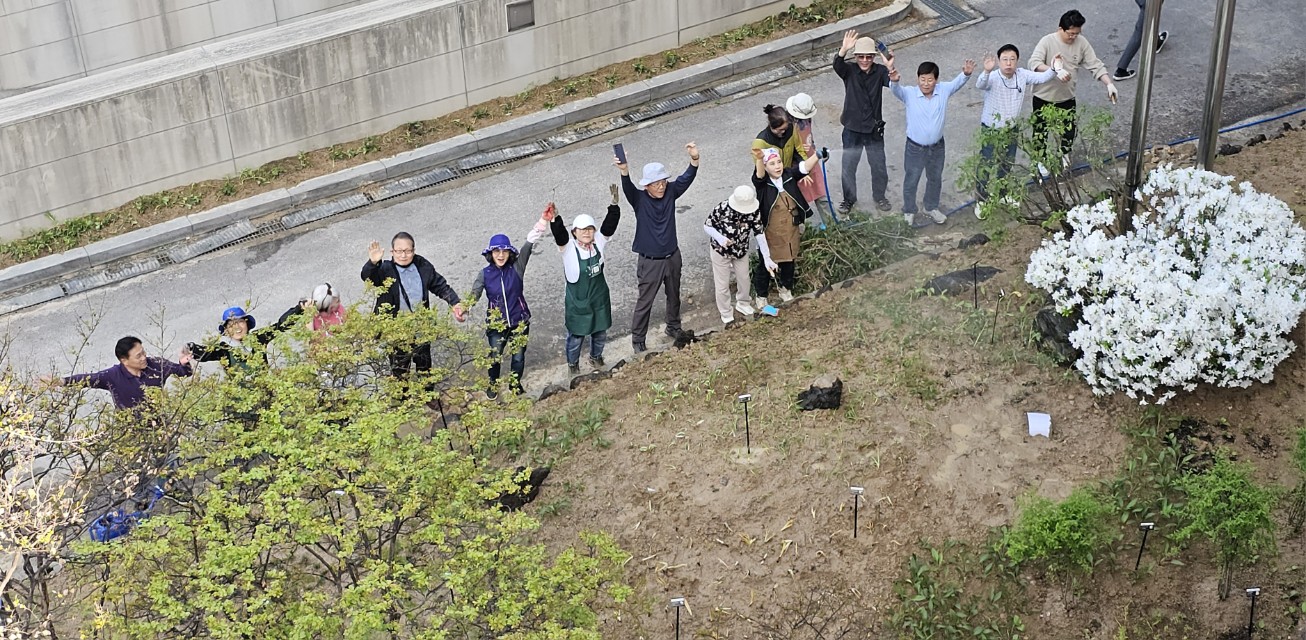 120다산콜재단, 다산 꽃담 기부 정원 조성행사 진행 이미지4